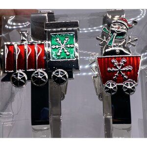 Christmas Red Green Enamel Train Stocking Hanger (4 Piece Set) Retro Traditional